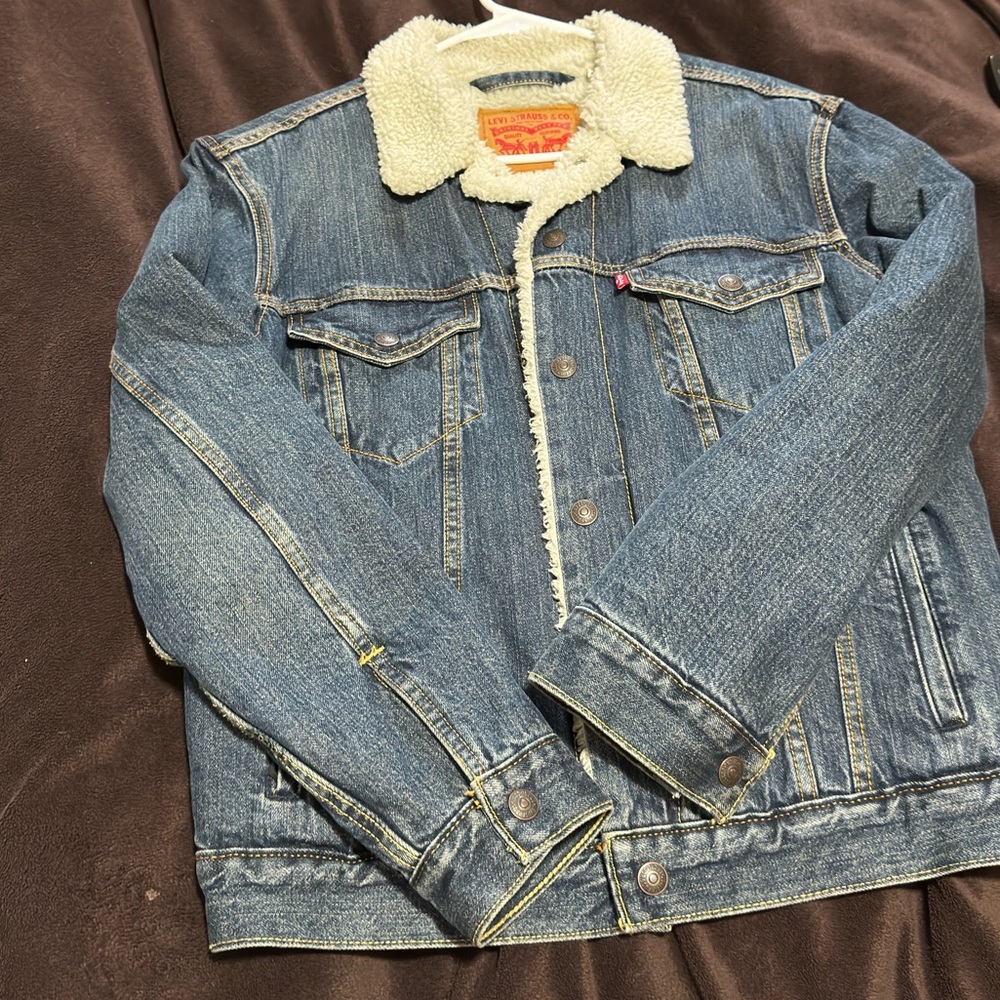 Levi’s Sherpa Denim Jacket Like New